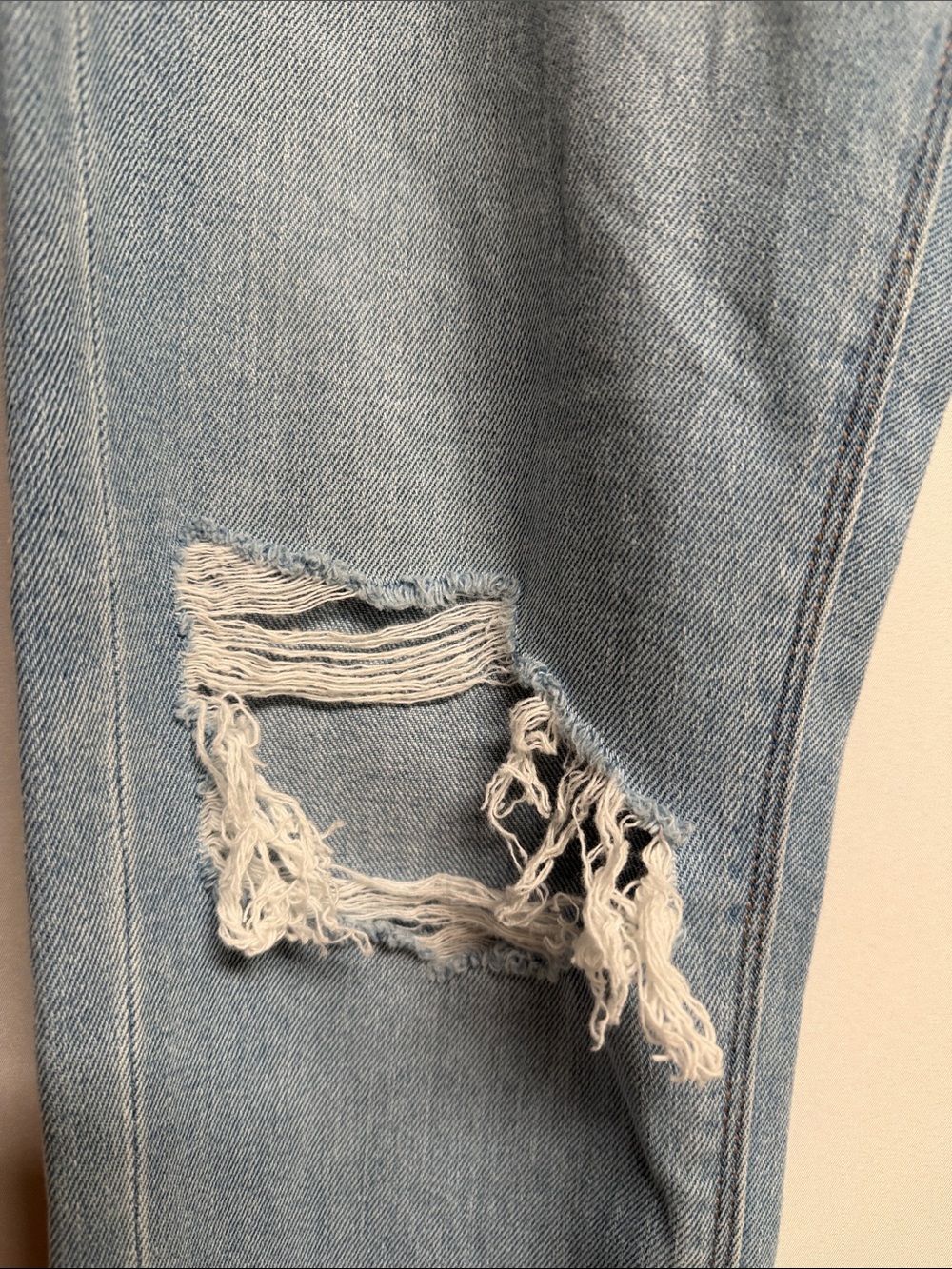 American Eagle Light Blue Distressed Mom Jeans Size 0 Long/ 25 W - Picture 5 of 14